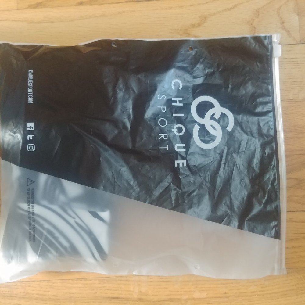 Chique Sport tank top (NWT)